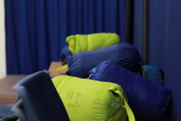 sleeping bags for the winter night shelter