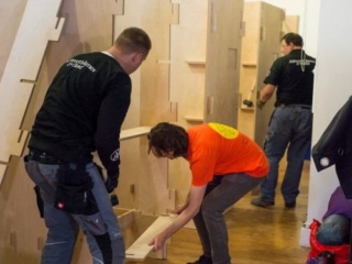assembling the sleeping pods_1