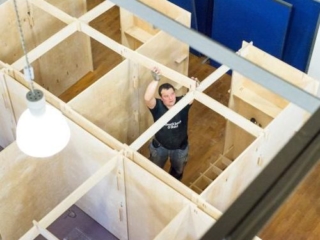 assembling the sleeping pods_5